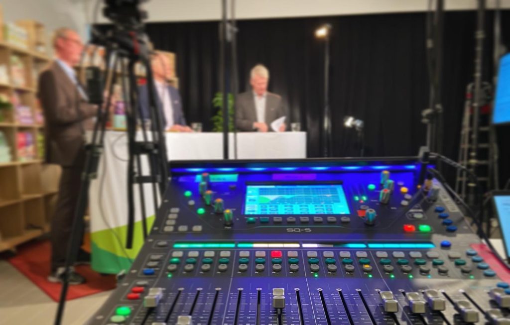 Live stream from a quarterly report for a big Swedish food- & distribution company.